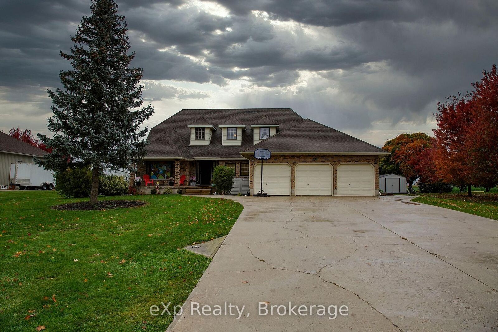 Property Photo:  41564 Byers Street  ON M0M 1L0 
