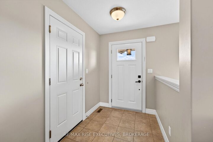 Property Photo:  44 Tessa Boulevard  ON K8N 0B4 