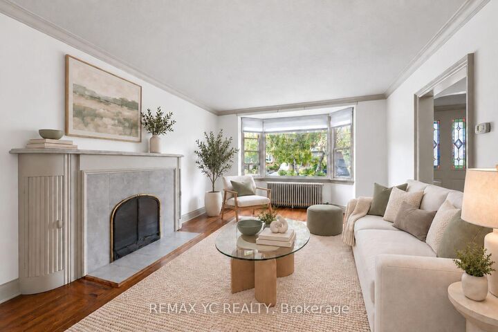 Property Photo: 425 Broadway Avenue ON M4G 2R3