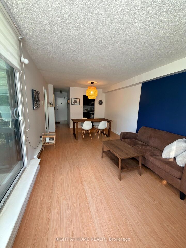 Property Photo:  2500 Bridletowne Circle #208  ON M1W 2V6 
