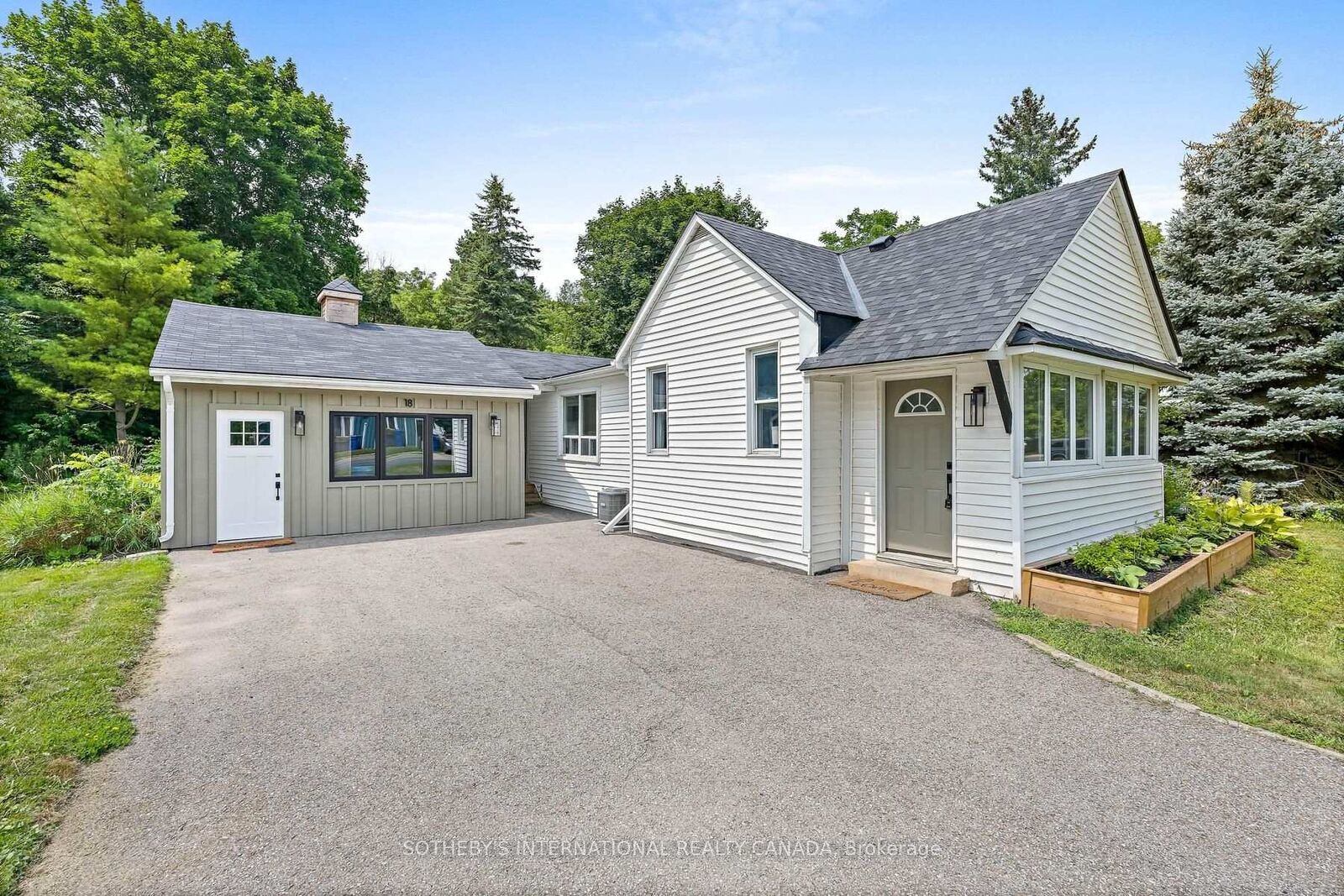 Property Photo:  18 Main Street  ON N0B 1T0 