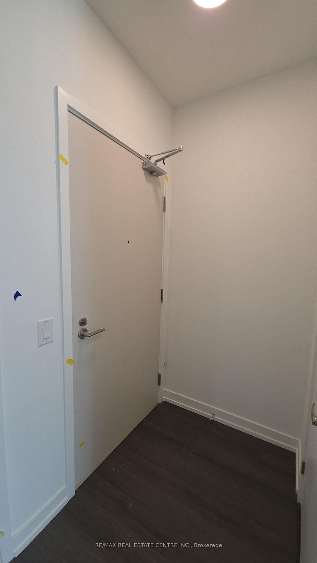 Property Photo:  4010 Eglinton Avenue W 1804  ON M9A 0G5 