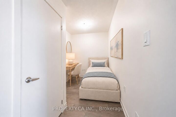 Property Photo:  20 Orchid Place Drive 412  ON M1B 0E1 