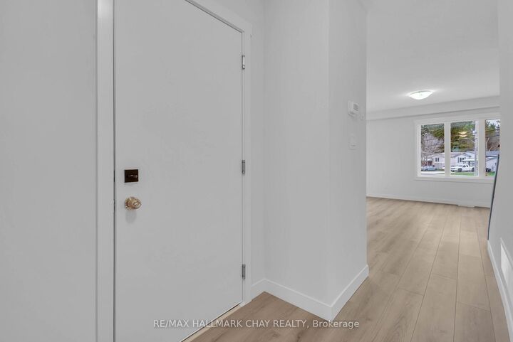 Property Photo:  35 Strath Crescent  ON L0L 1P0 