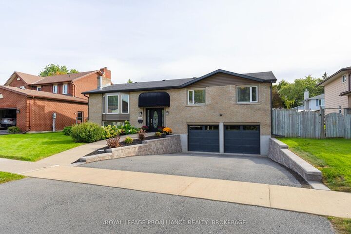 Property Photo:  503 Canterbury Crescent  ON K7M 6X8 
