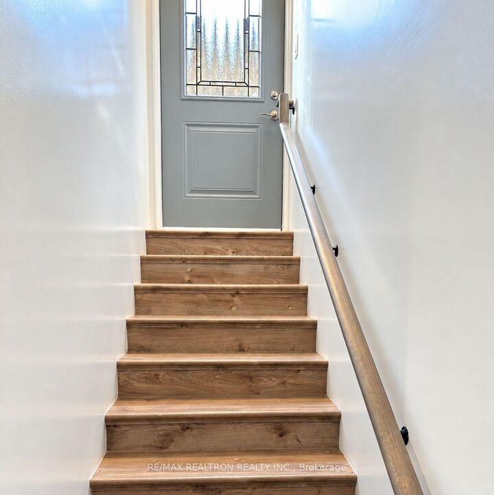Property Photo:  197 Honiton Street Bsmt  ON M3H 5N5 