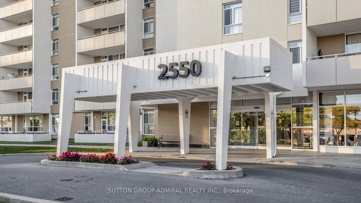 Property Photo:  2550 Pharmacy Avenue 1804  ON M1W 1H9 