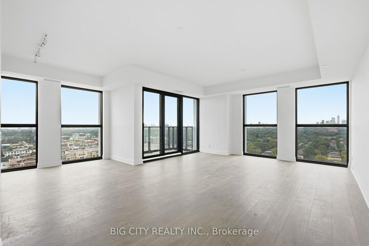 Property Photo:  25 Frederick Todd Way 2202  ON M4G 4E8 