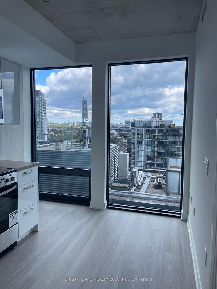 Property Photo:  284 King Street E 1408  ON M5A 1K4 