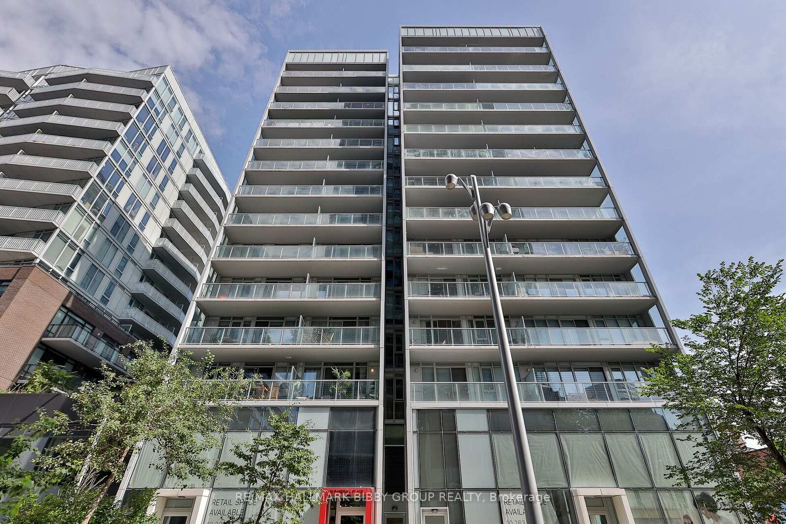 Property Photo:  25 Baseball Place 1001  ON M4M 0E7 