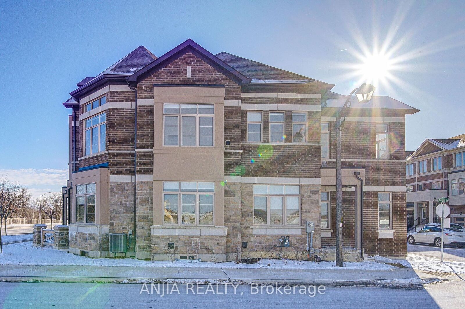 Property Photo:  111 Carneros Way  ON L6B 1R2 