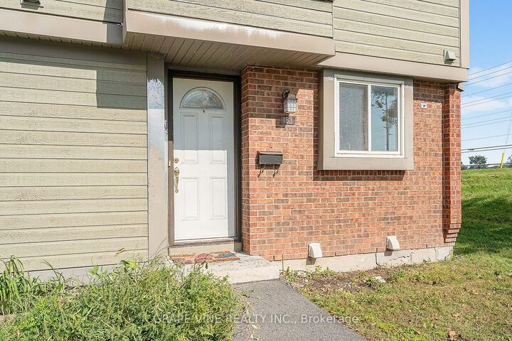 Property Photo:  183 Pickford Drive  ON K2L 2C5 