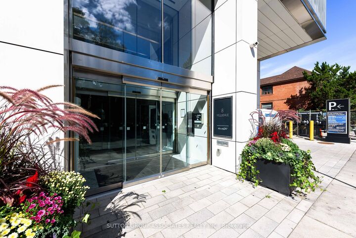 Property Photo: 8 Hillsdale Avenue 832 ON M4S 0B2