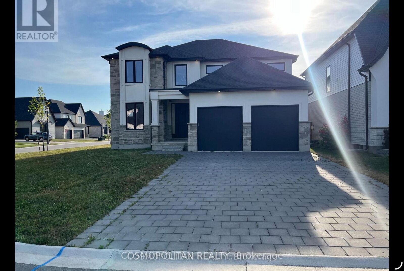 Property Photo:  80 Aspen Circle  ON N0M 2P0 