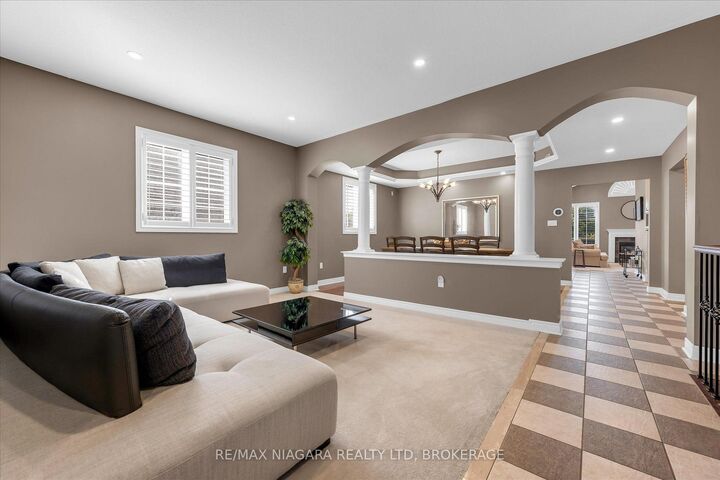 Property Photo: 404 Wright Crescent ON L0S 1J0