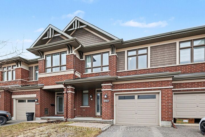 Property Photo:  257 Dolce Crescent  ON K1X 0B3 