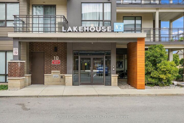 Property Photo: 10 Esplanade Lane 616 ON L3M 0H1