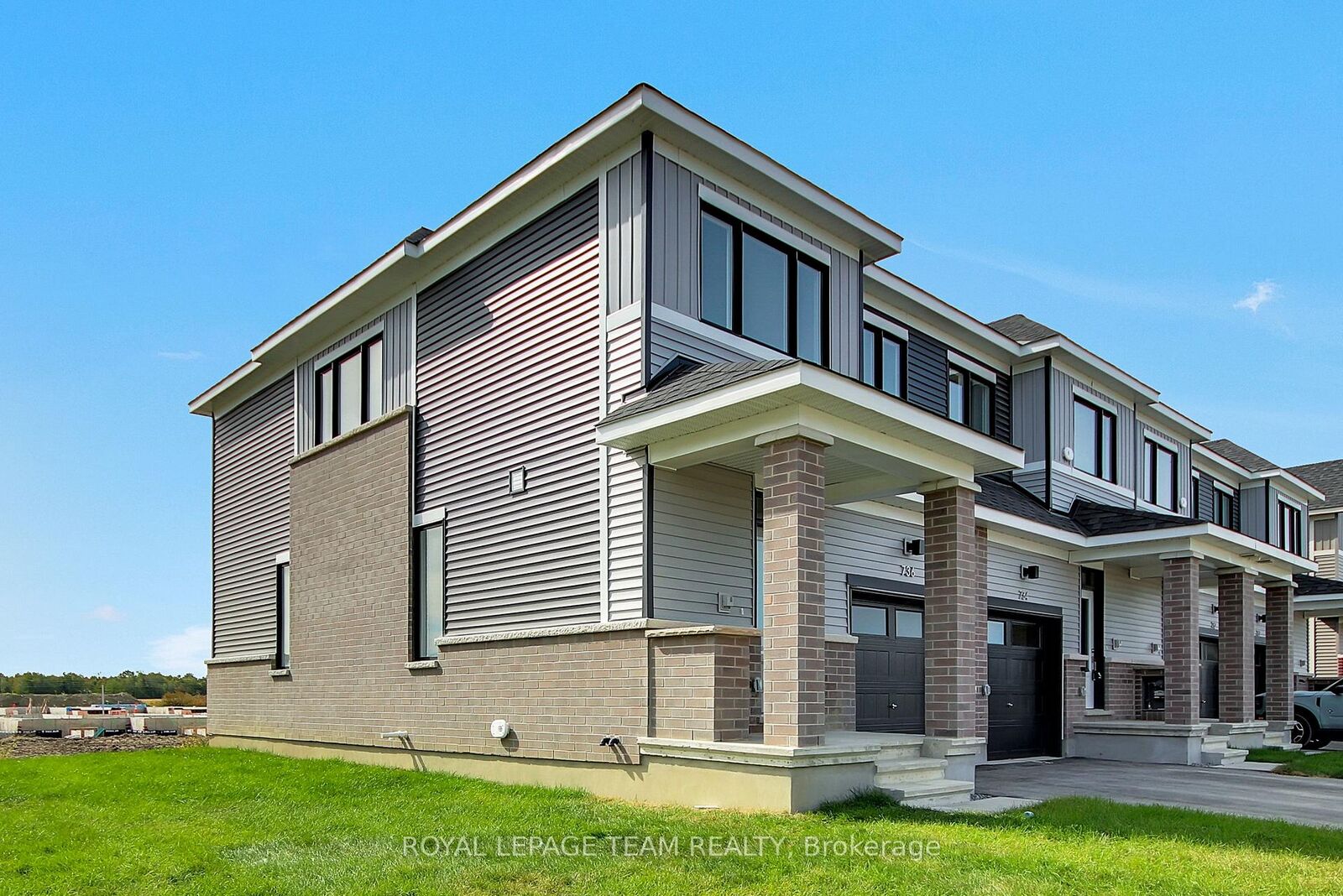 Property Photo:  736 Haflinger Row  ON K0A 2Z0 