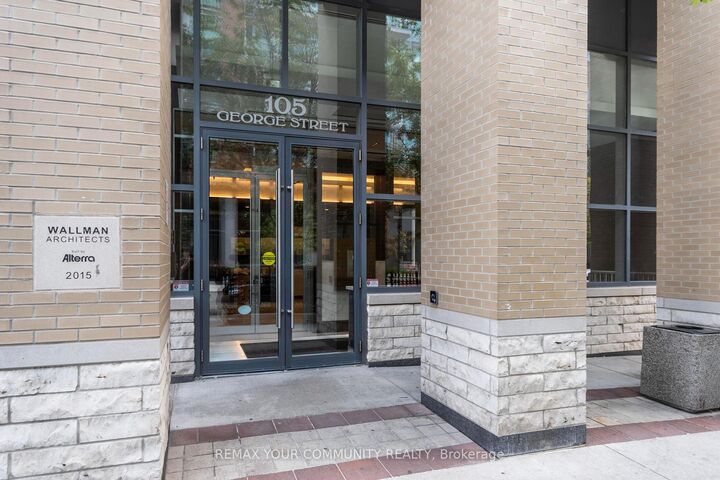 Property Photo:  105 George Street 1210  ON M5A 0L4 