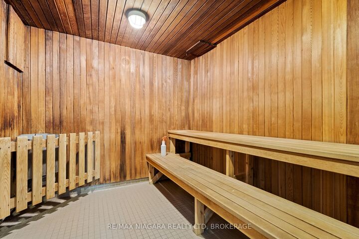 Property Photo:  35 Towering Heights Boulevard 1003  ON L2T 3G8 