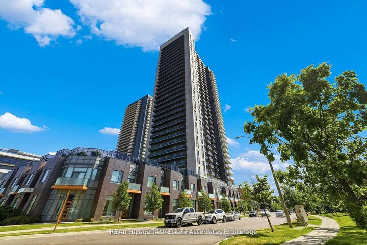 Property Photo:  8 Nahani Way Lph-18  ON L4Z 0C6 