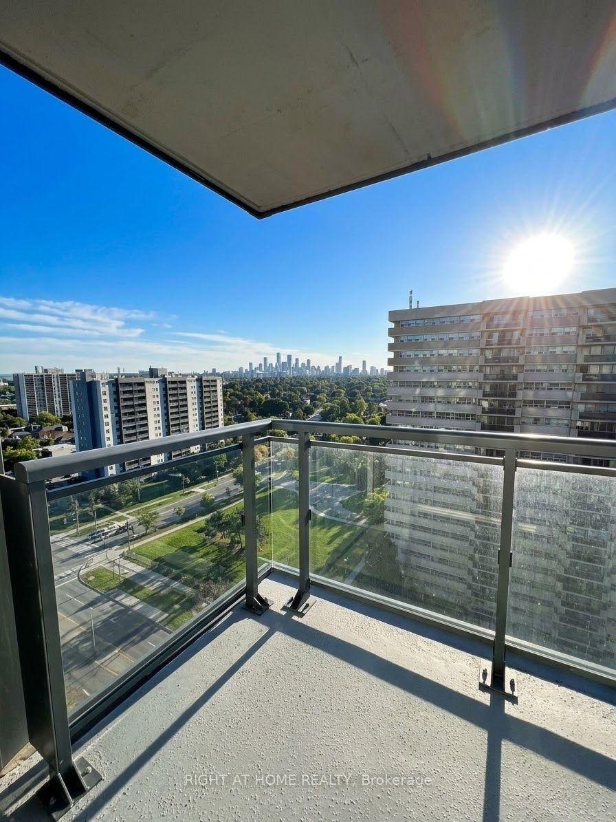 Property Photo: 20 Meadowglen Place 1607 ON M1H 2Y5