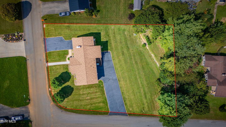 Property Photo: 139 Collingwood Drive TN 37620