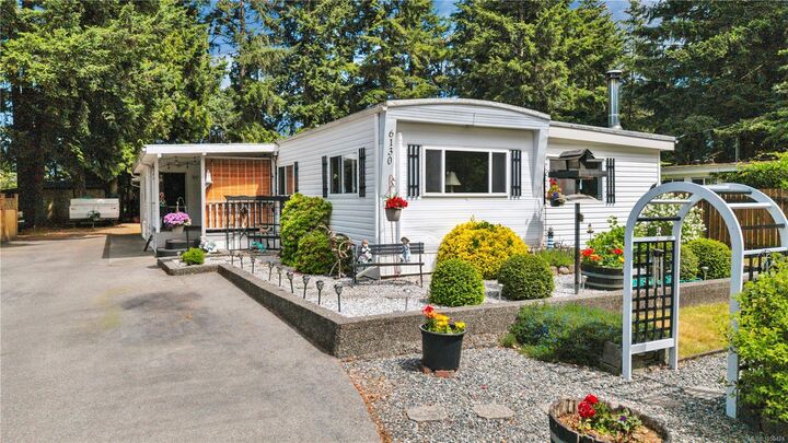 Property Photo: 6130 Pine Ridge Cres BC V9T 2N7