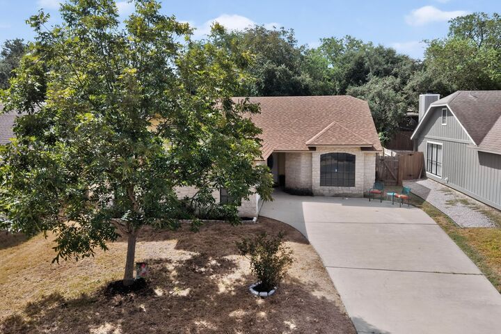 Property Photo: 8525 Birmingham Drive TX 78748