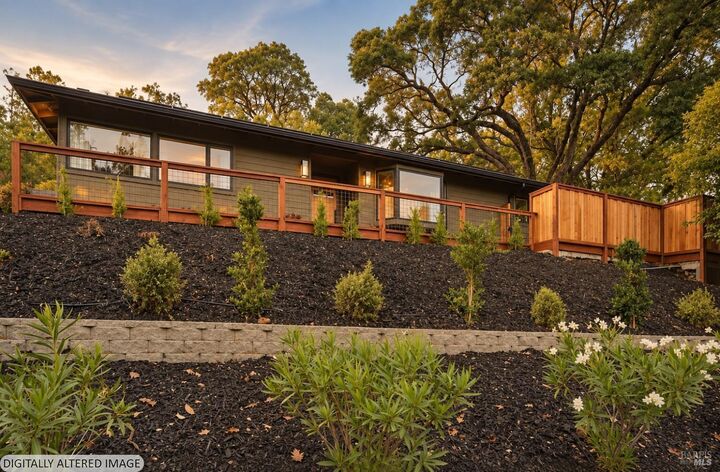 Property Photo:  2 Baytree Lane  CA 94960 