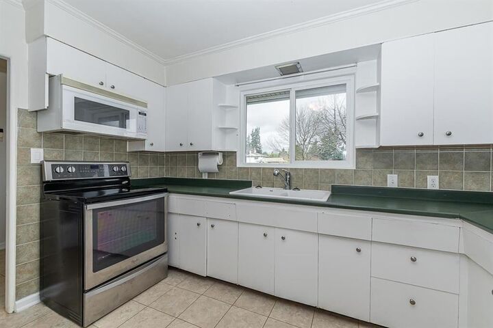 Property Photo:  46615 Fraser Avenue  BC V2P 2L1 