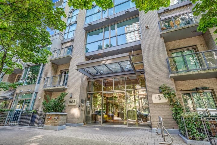Property Photo:  928 W Richards Street Street 307  BC V6B 6P6 