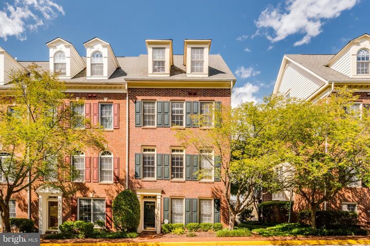 Property Photo:  8892 Ashgrove House Lane  VA 22182 