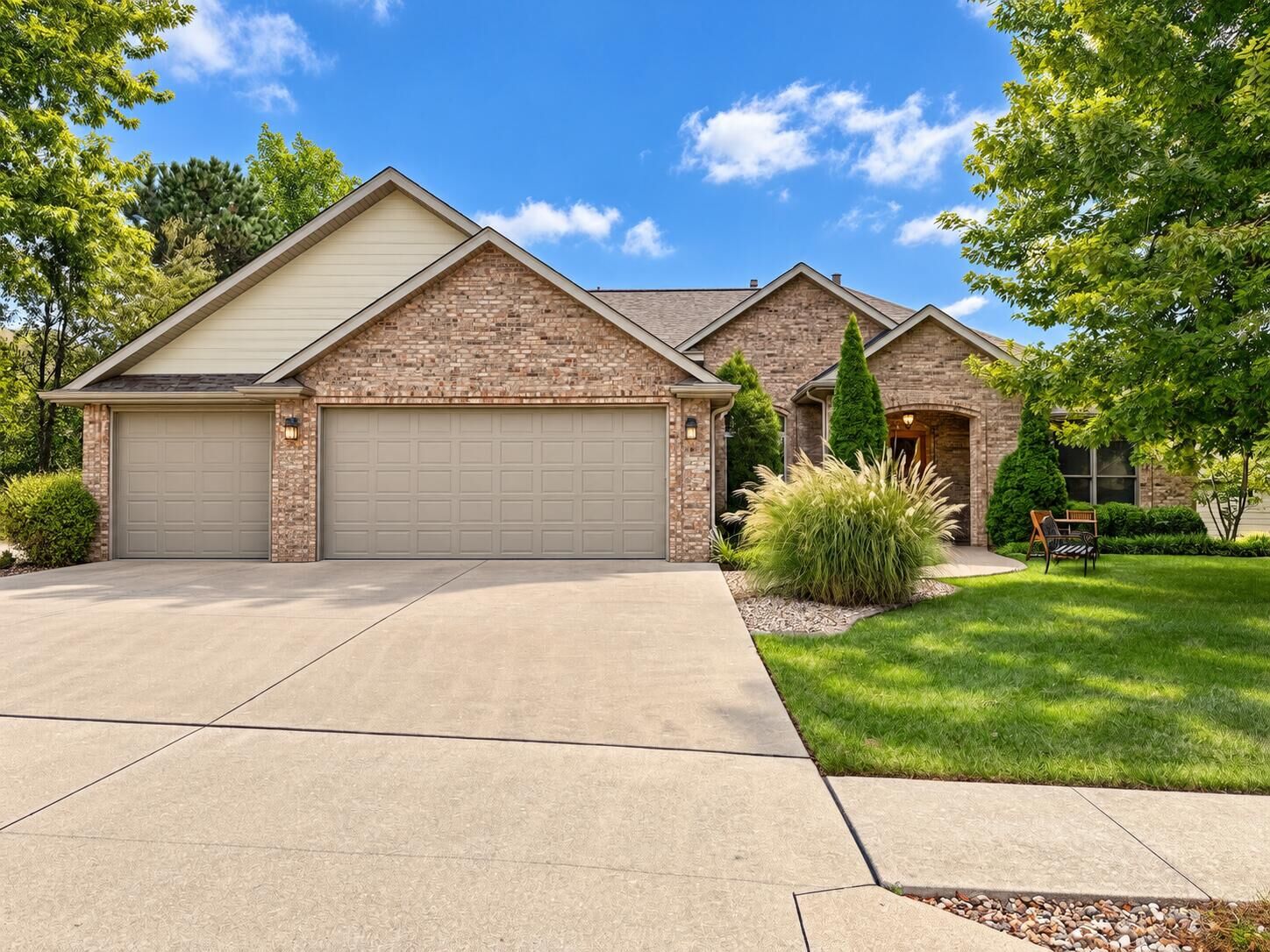 Property Photo: 5407 Thornbrook Pky MO 65203