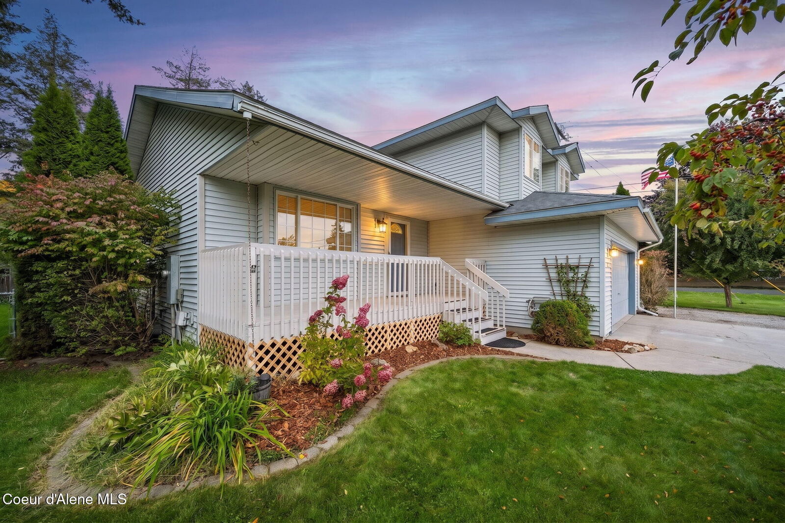 Property Photo:  821 W Cheyenne Ave  ID 83835 