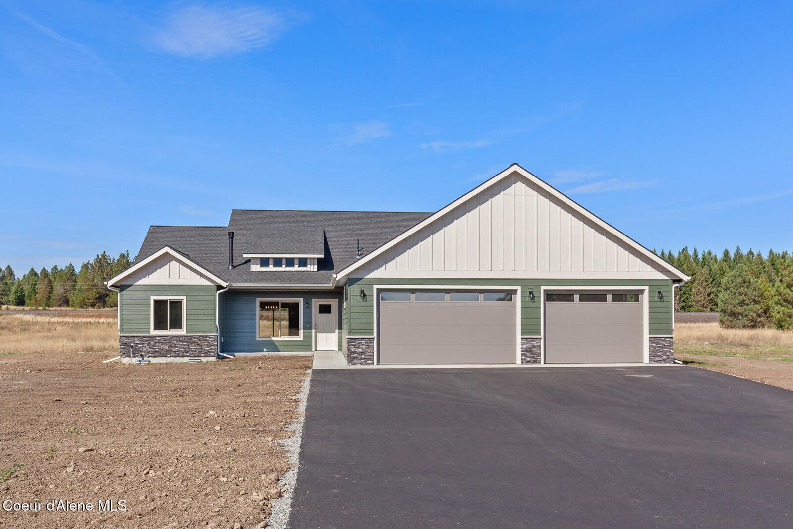 Property Photo: 26893 Asulkan St. ID 83801
