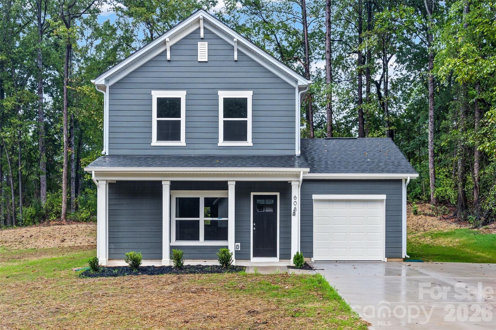 Property Photo:  608 W Lewis Street  NC 28034 