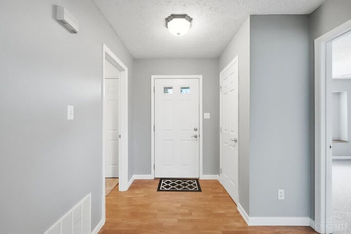 Property Photo:  245 Keswick Drive  OH 45050 