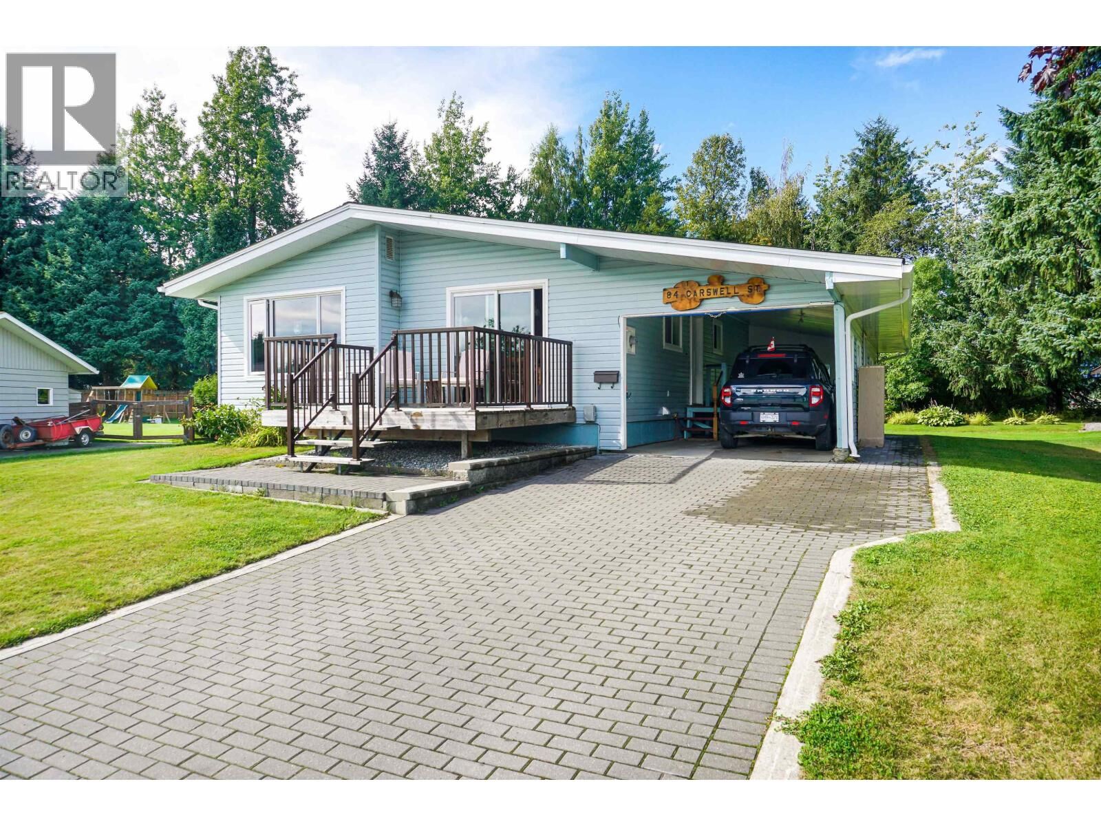 Property Photo:  84 Carswell Street  BC V8C 1B3 