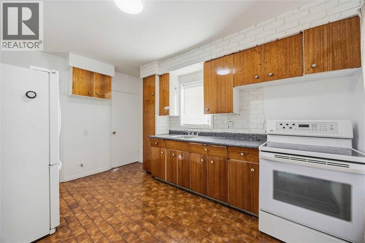 Property Photo:  216 Confederation Street  ON N7T 1Z8 