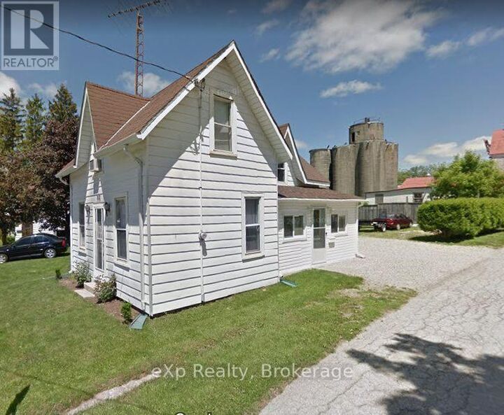 Property Photo:  8 West Street  ON N0K 1M0 