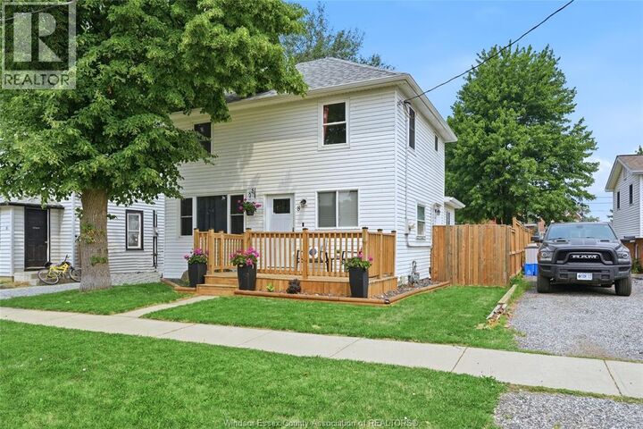 Property Photo:  8 St. Clair Street  ON N0P 2L0 