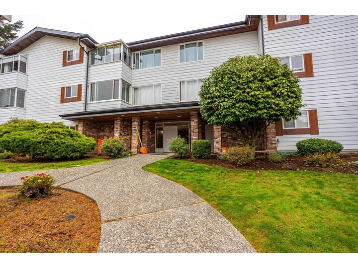 Property Photo:  1390 Martin Street 301  BC V4B 3W5 