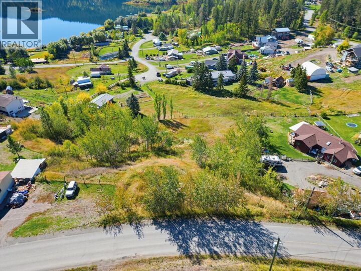Photo de la propriété:  Pinantan Pritchard Road  BC V0E 3E1 
