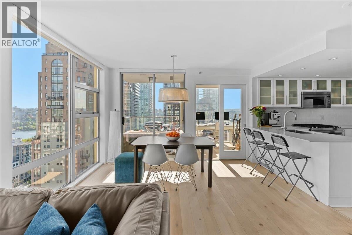 Property Photo: 1225 Richards Street 2303 BC V6B 1E6