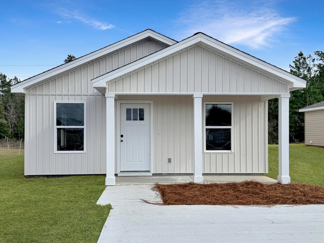Property Photo:  5427 Bayleaf Drive  FL 32539 