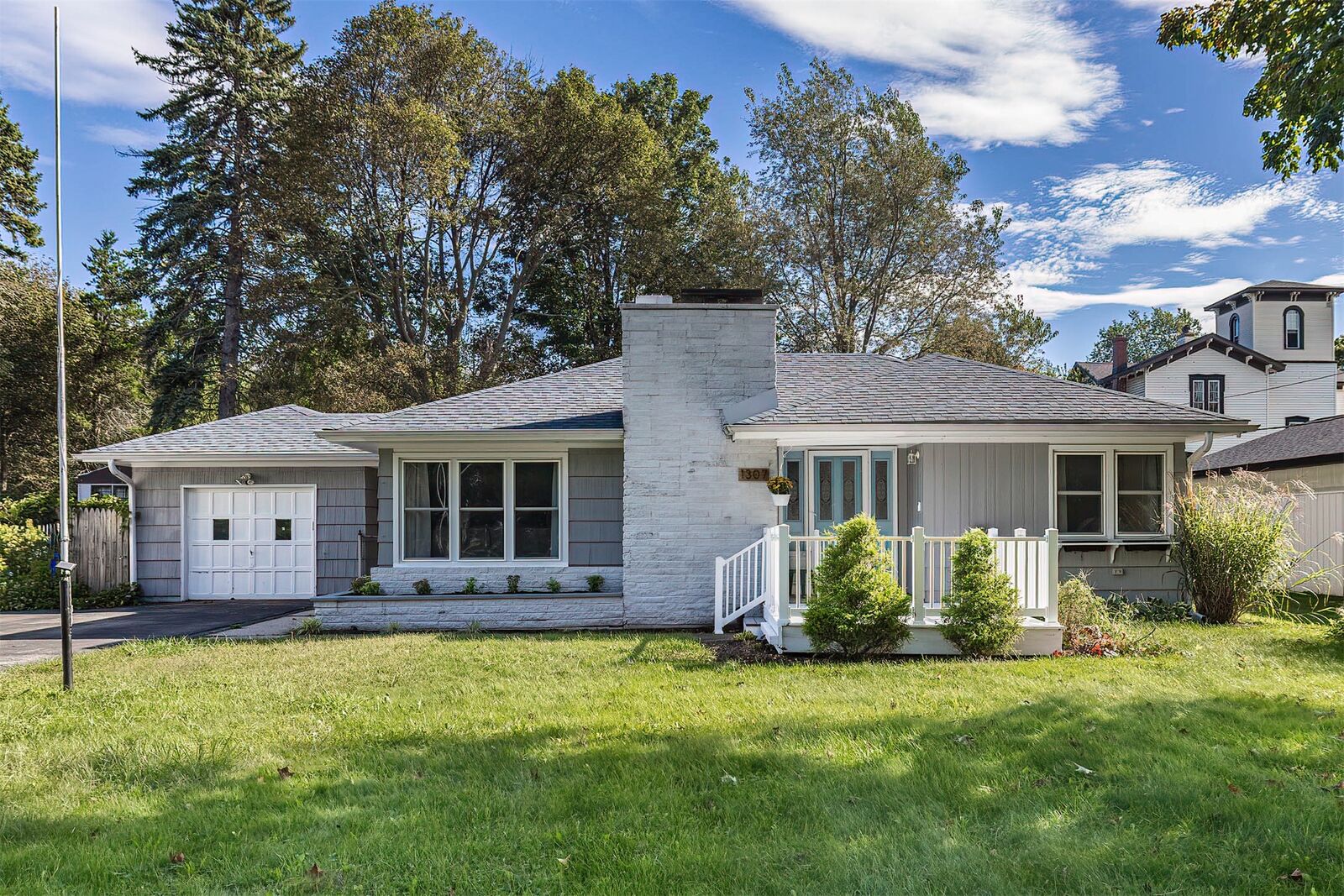 Property Photo: 1307 Hartt Road PA 16505