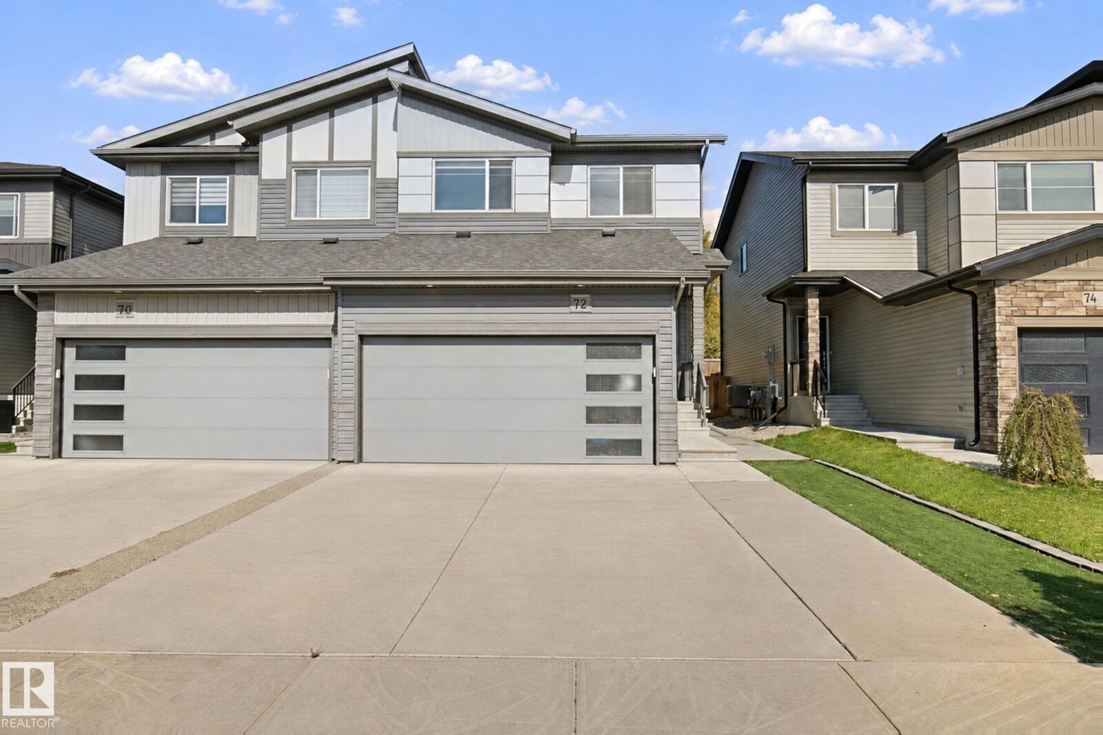 Property Photo:  72 Royal Street  AB T8N 7X4 