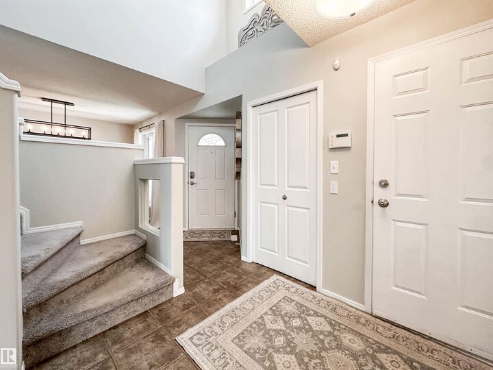 Property Photo:  4 Orchid Place  AB T8N 6P5 