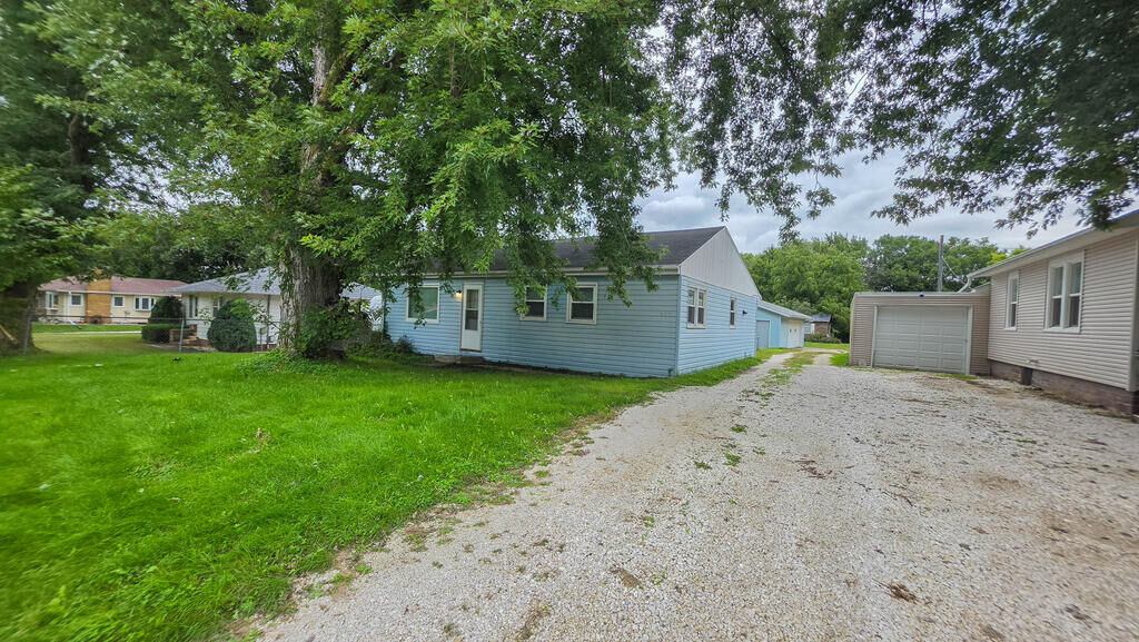 Property Photo:  22384 &Amp 22390 Old Hwy 169  IA 50501 